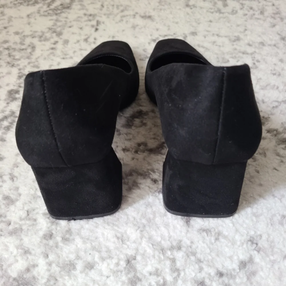 Heels - Picture 6 of 6